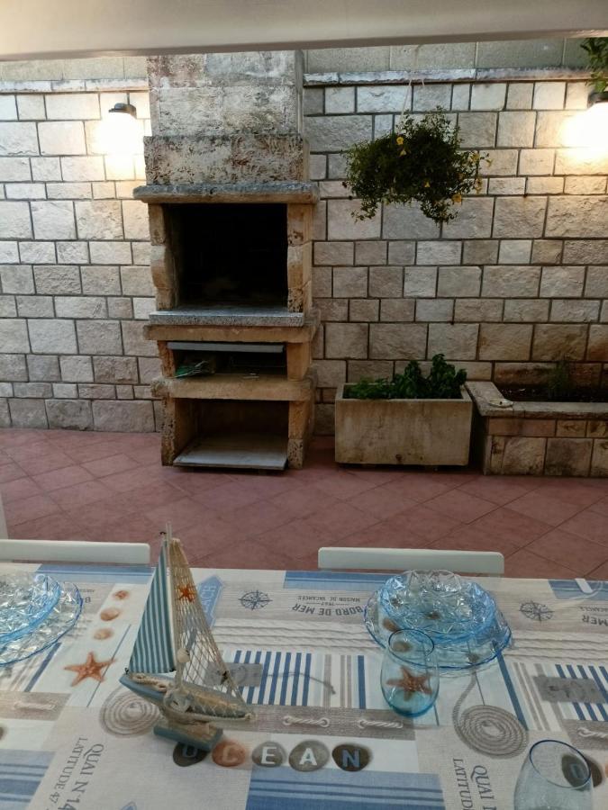 טורה דל'אורסו Villetta Poesia 50 M Dal Mare Con Giardino E Parcheggio מראה חיצוני תמונה