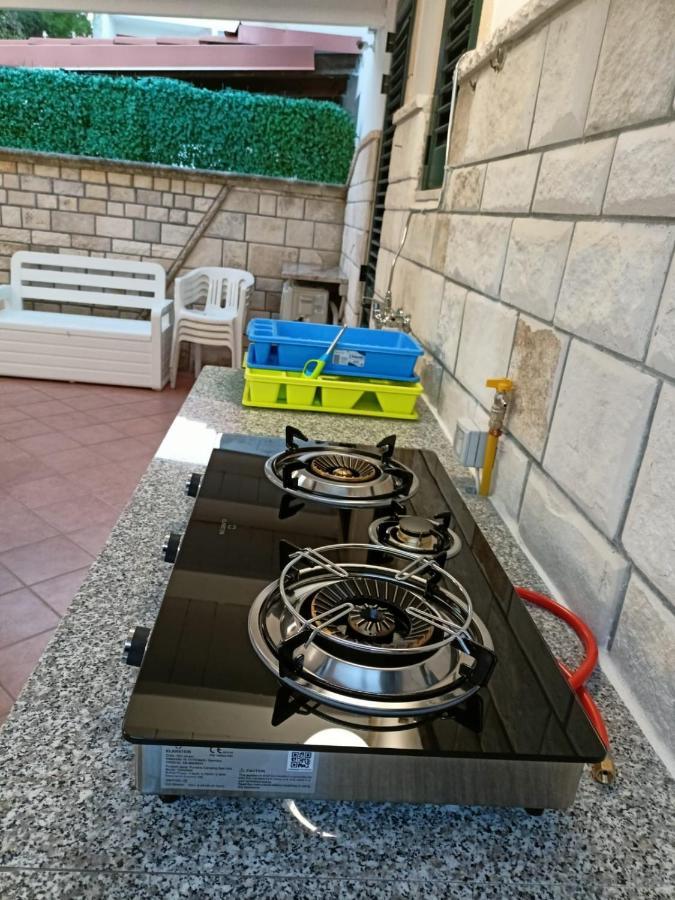 טורה דל'אורסו Villetta Poesia 50 M Dal Mare Con Giardino E Parcheggio מראה חיצוני תמונה